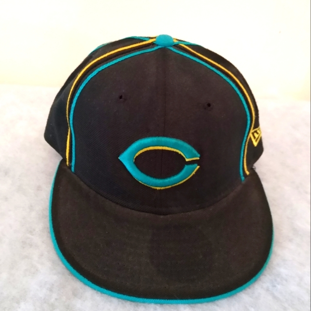New Era 59Fifty Cincinnati baseball hat -Size 7 1/8-Black w/Teal & Yellow